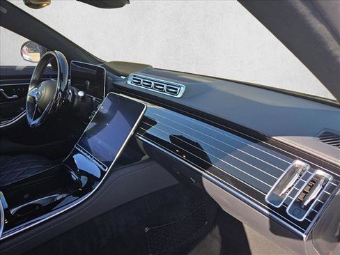 Certified 2022 Mercedes-Benz S 580 4MATIC Sedan image 21