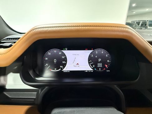 Used 2023 Land Rover Defender 130 SE AWD/4WD image 25