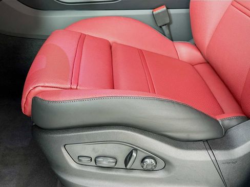 New 2026 Porsche Cayenne AWD/4WD image 12