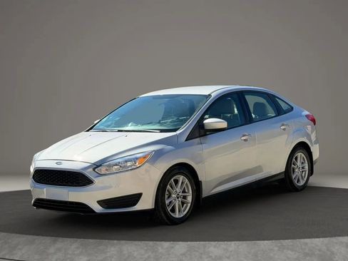 Used 2018 Ford Focus SE image 7