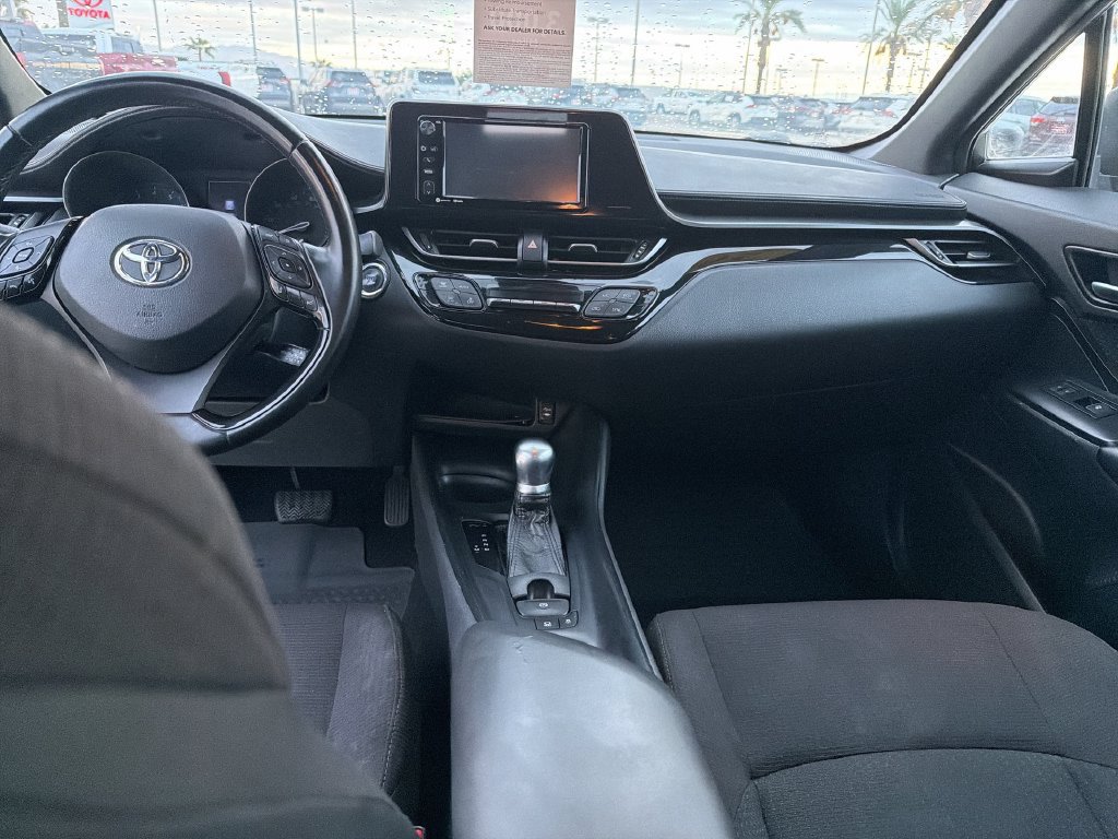 Used 2018 Toyota C-HR XLE FWD image 14