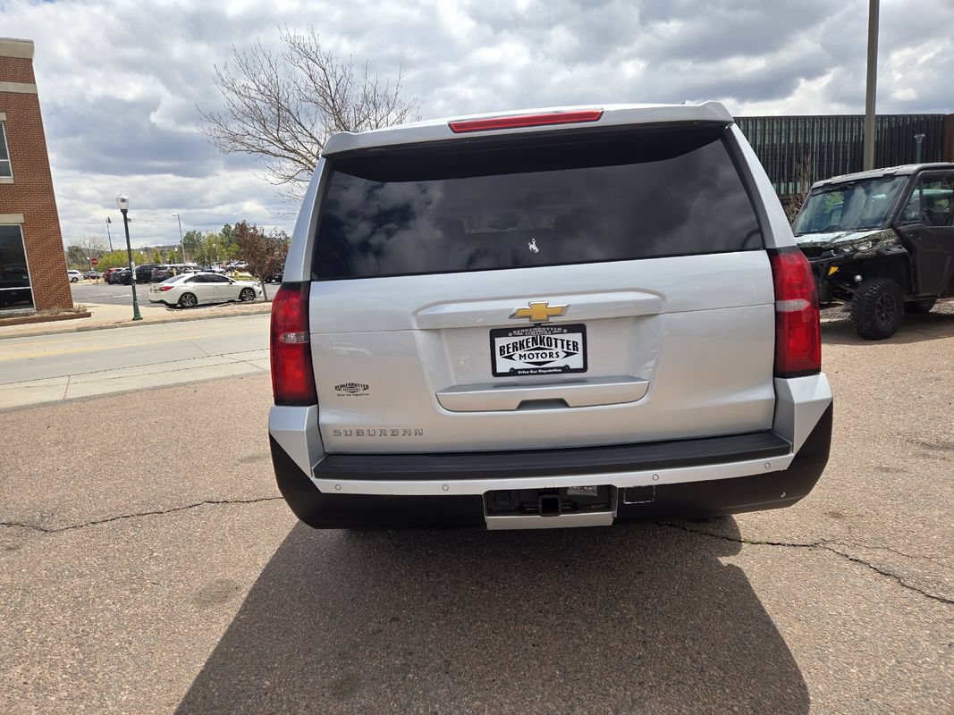 Used 2017 Chevrolet Suburban LT AWD/4WD image 9
