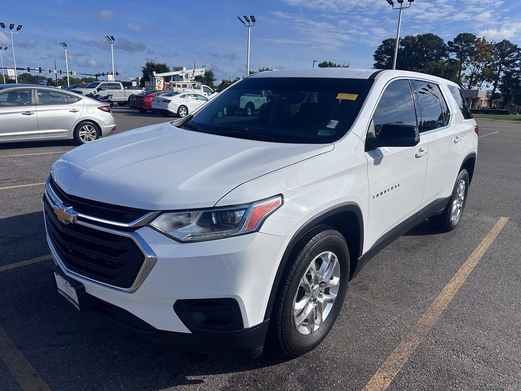 Used 2021 Chevrolet Traverse LS AWD/4WD image 2