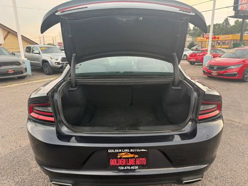 Used 2017 Dodge Charger R/T w/ Blacktop Package RWD image 26