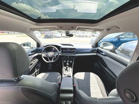 Certified 2023 Volkswagen Taos SE w/ Panoramic Sunroof Package AWD/4WD image 20