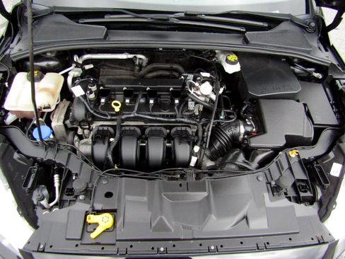 Used 2018 Ford Focus SE image 29