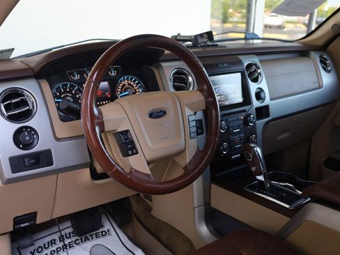 Used 2014 Ford F150 King Ranch w/ King Ranch Luxury Package AWD/4WD image 12