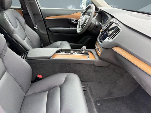 Used 2024 Volvo XC90 B6 Plus w/ Protection Package Premier AWD/4WD image 25