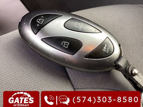 Used 2025 Hyundai Elantra SEL FWD image 28