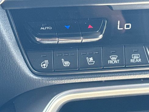 Certified 2025 MAZDA CX-70 Plug-In Hybrid w/ Premium Plus image 16