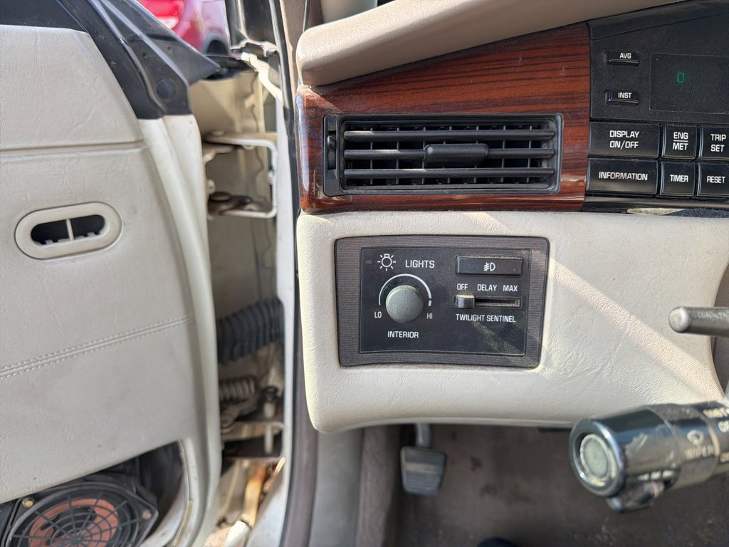 Used 1995 Cadillac Eldorado Touring FWD image 13
