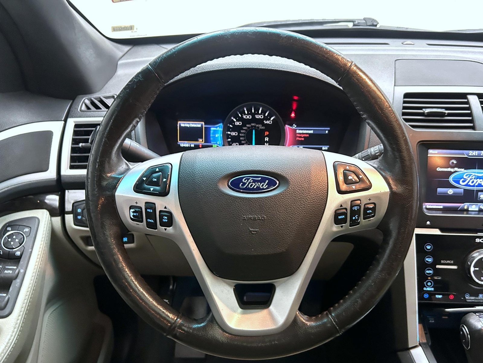 Used 2014 Ford Explorer Limited w/ Equipment Group 302A AWD/4WD image 12