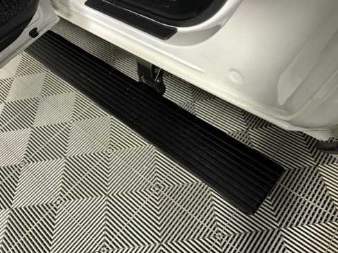 Used 2024 Toyota Tacoma Limited image 28