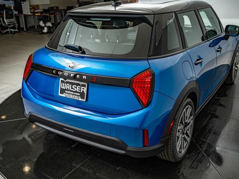 New 2026 MINI Cooper S FWD image 16
