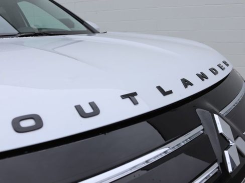 New 2026 Mitsubishi Outlander SE AWD/4WD image 33