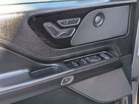 Used 2024 Lincoln Aviator Reserve image 13