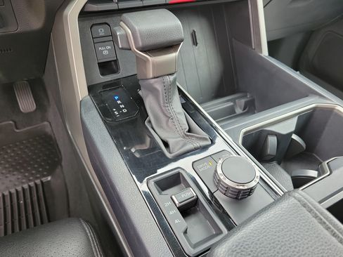 Used 2023 Toyota Tundra SR5 AWD/4WD image 18