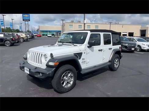 Used 2020 Jeep Wrangler Unlimited Sport image 4