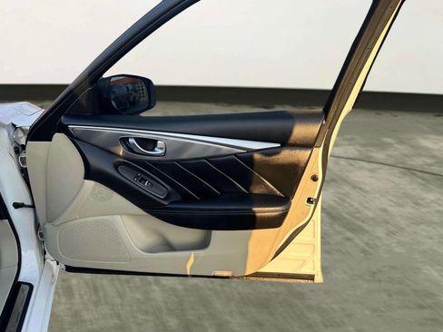 Used 2015 INFINITI Q50 Premium w/ Navigation Package image 22