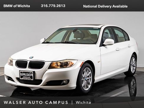 Used 2010 BMW 328i Sedan RWD image 1