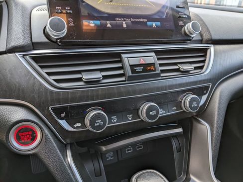 Used 2021 Honda Accord EX-L image 18