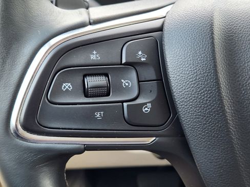 Used 2023 Buick Envision Avenir FWD image 23