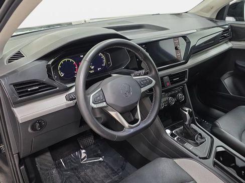 Used 2022 Volkswagen Taos SEL w/ Panoramic Sunroof Package FWD image 16
