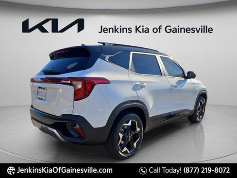 New 2026 Kia Seltos S image 5