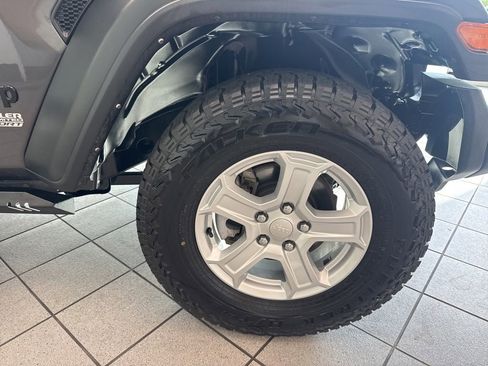 Used 2021 Jeep Wrangler Unlimited Sport w/ Sun And Sound Package AWD/4WD image 27