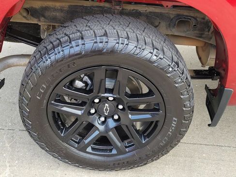 Certified 2024 Chevrolet Silverado 1500 RST image 7