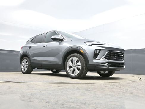 Used 2025 Buick Encore GX Preferred image 29