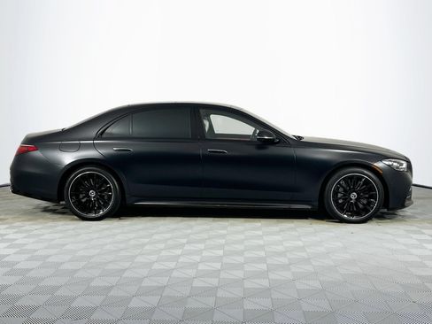 Used 2023 Mercedes-Benz S 580 4MATIC Sedan w/ AMG Line image 4