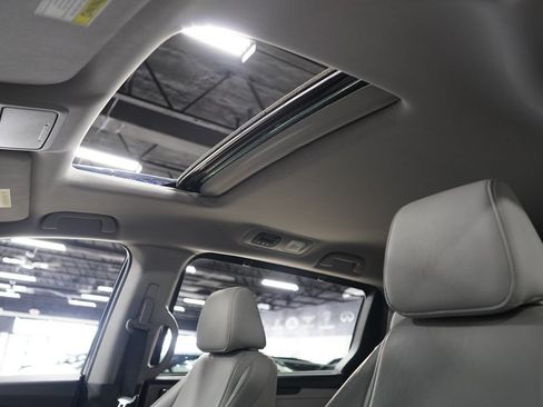 Used 2021 Honda Odyssey EX-L image 12