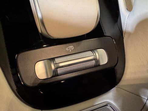 Used 2024 Mercedes-Benz GLS 63 AMG 4MATIC image 42