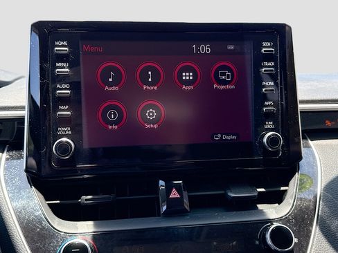 Used 2020 Toyota Corolla LE FWD image 26