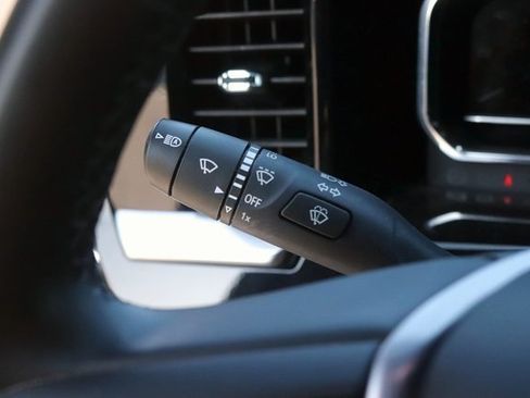 Used 2024 GMC Sierra 1500 SLT image 25