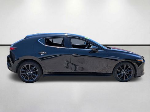 Used 2019 MAZDA MAZDA3 AWD Hatchback w/ Premium Pkg image 3