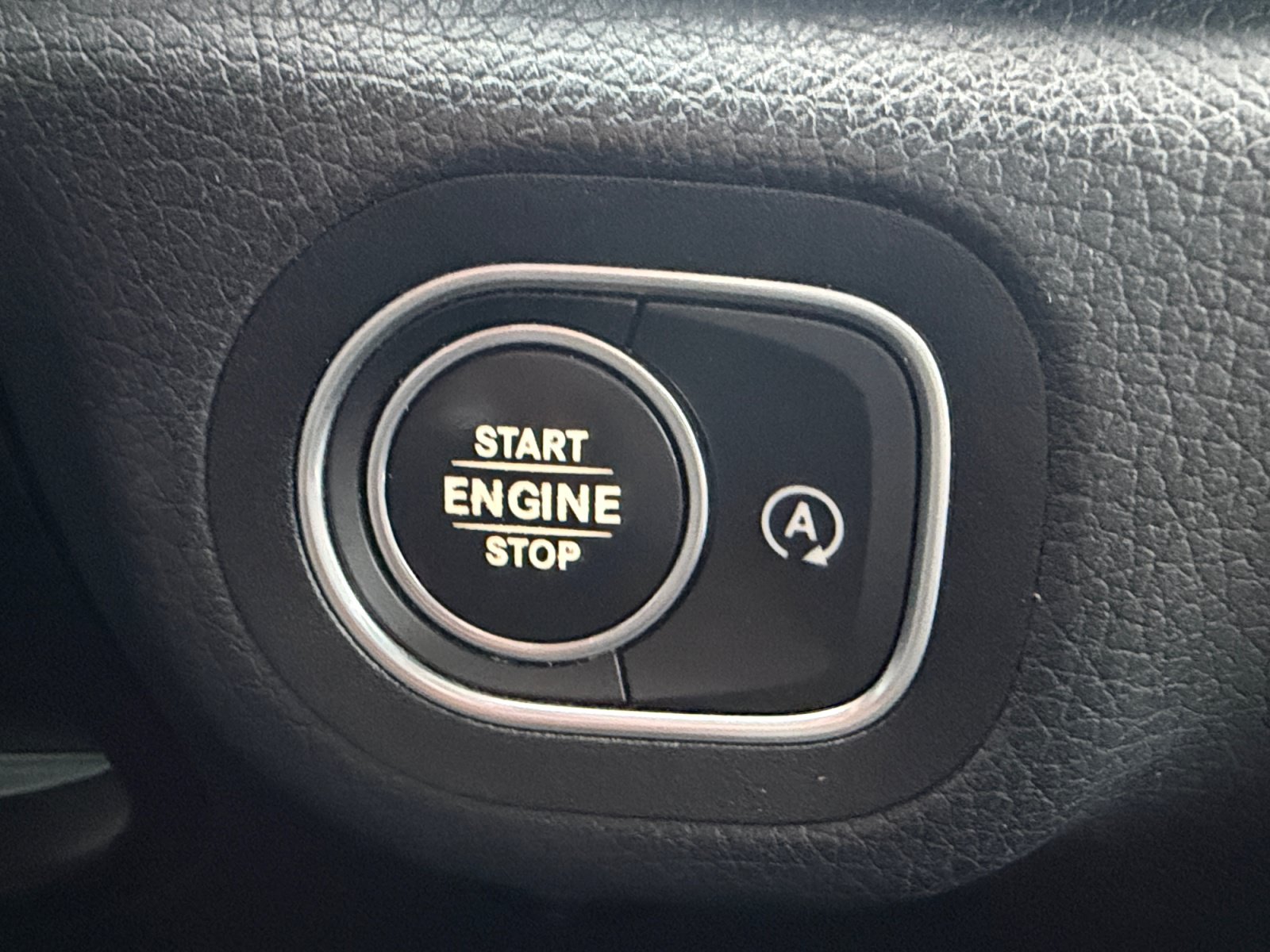 Used 2022 Mercedes-Benz GLE 350 4MATIC image 32