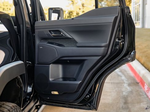 Used 2025 Lexus GX 550 image 92