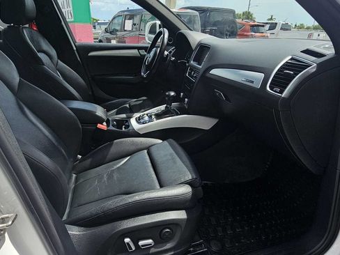 Used 2017 Audi Q5 2.0T Premium Plus w/ Technology Package AWD/4WD image 25