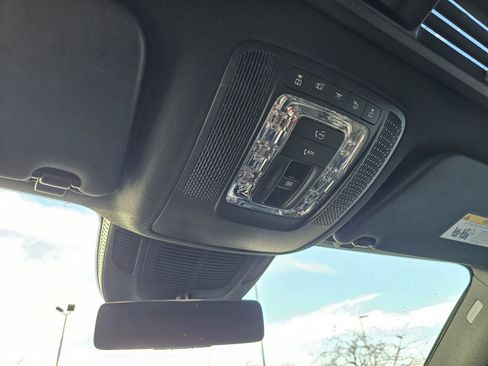 Used 2024 Mercedes-Benz GLE 350 4MATIC image 28