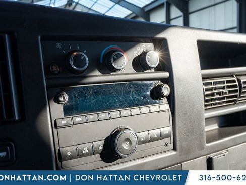 Used 2024 GMC Savana 2500 w/ Driver Convenience Package image 9