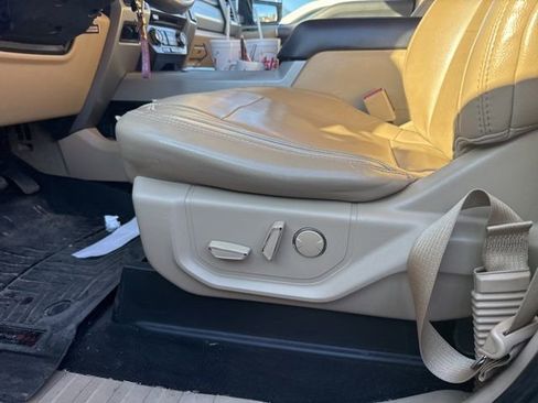 Used 2017 Ford F250 Lariat w/ Lariat Value Package image 17