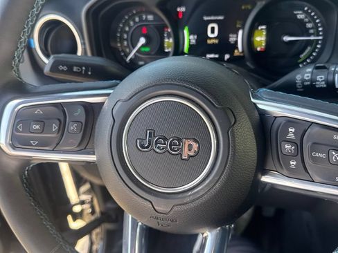 Used 2024 Jeep Wrangler High Altitude AWD/4WD image 13