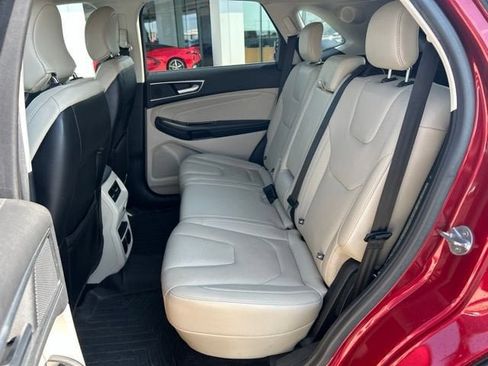 Used 2018 Ford Edge Titanium w/ Equipment Group 301A FWD image 24