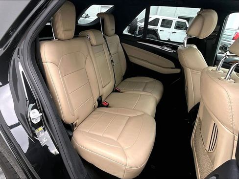 Used 2014 Mercedes-Benz ML 350 4MATIC image 19