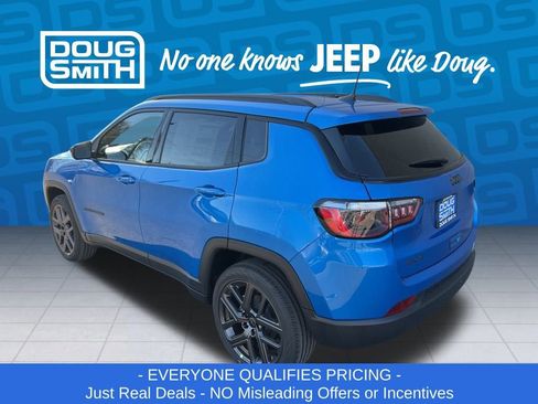 New 2026 Jeep Compass Latitude image 4