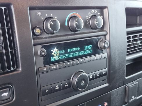 Used 2023 GMC Savana 2500 w/ Driver Convenience Package image 14