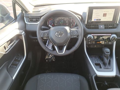New 2025 Toyota RAV4 XLE image 16