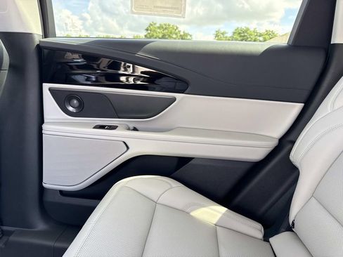 New 2026 Lincoln Nautilus Premier w/ Equipment Group 102A AWD/4WD image 15